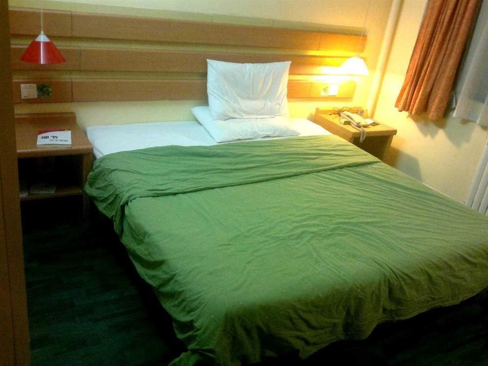 Home Inn Changchun Dajing Road Ouya Outlets Bagian luar foto