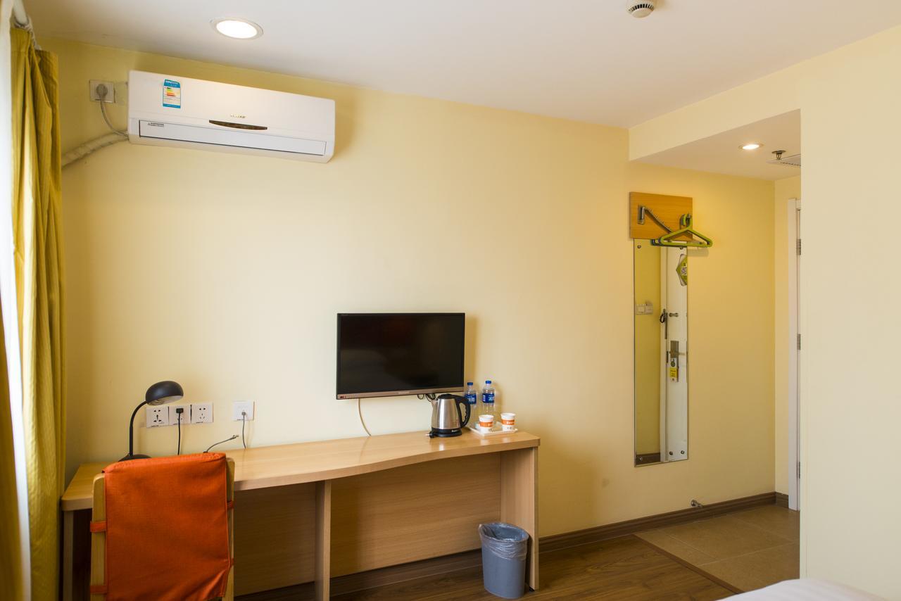 Home Inn Changchun Dajing Road Ouya Outlets Bagian luar foto