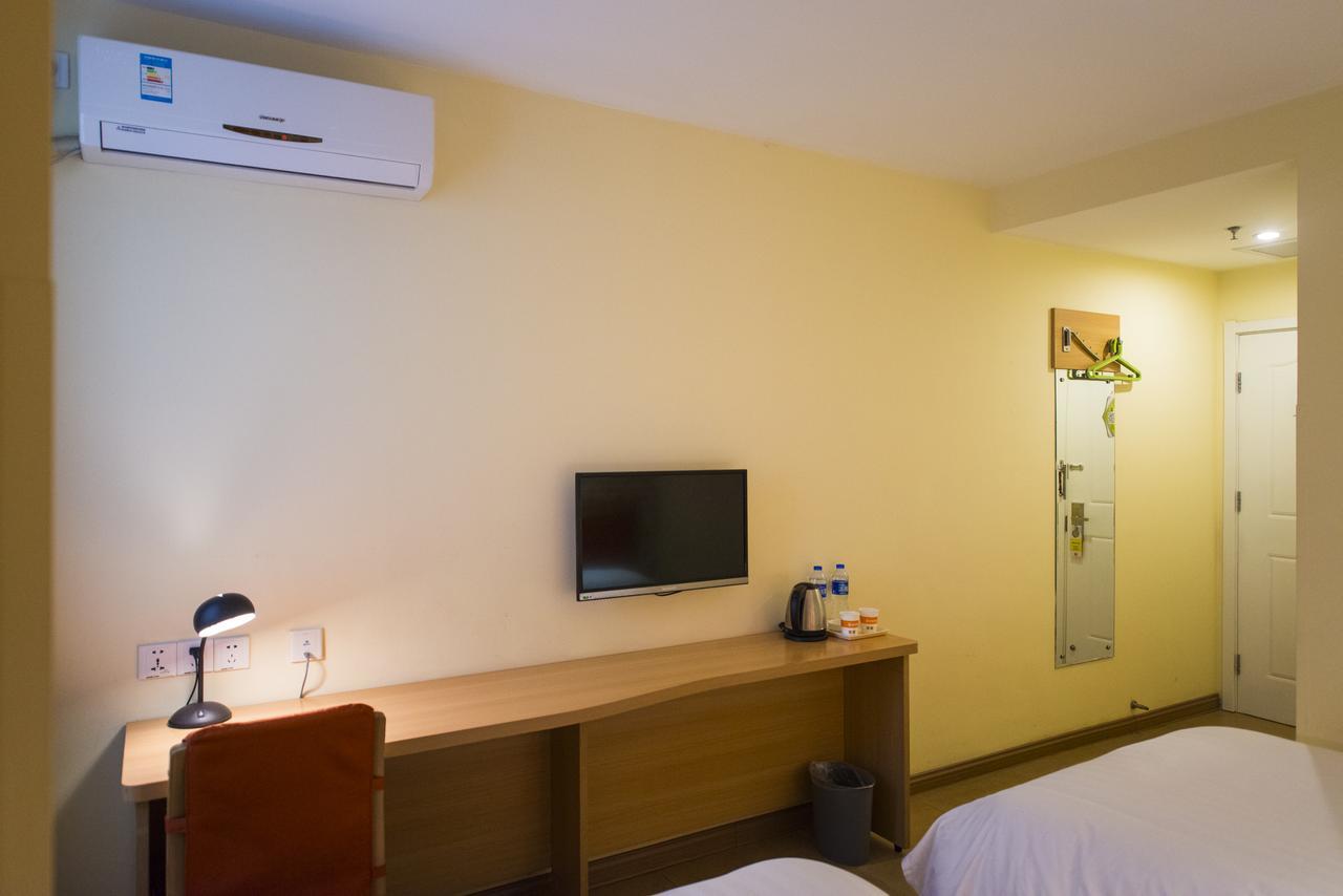 Home Inn Changchun Dajing Road Ouya Outlets Bagian luar foto